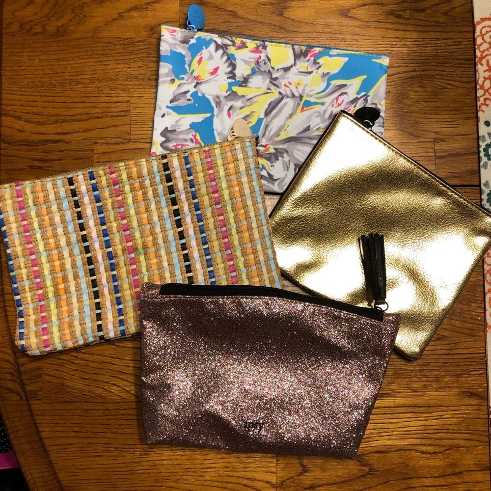 Ipsy make-up bag bundle